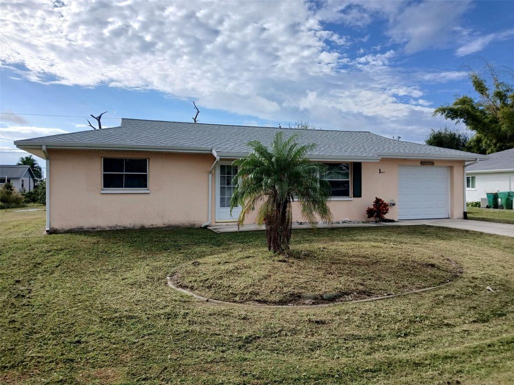 Photo of 10131 Melanie Avenue, Englewood, FL 34224 (MLS # D6145297)