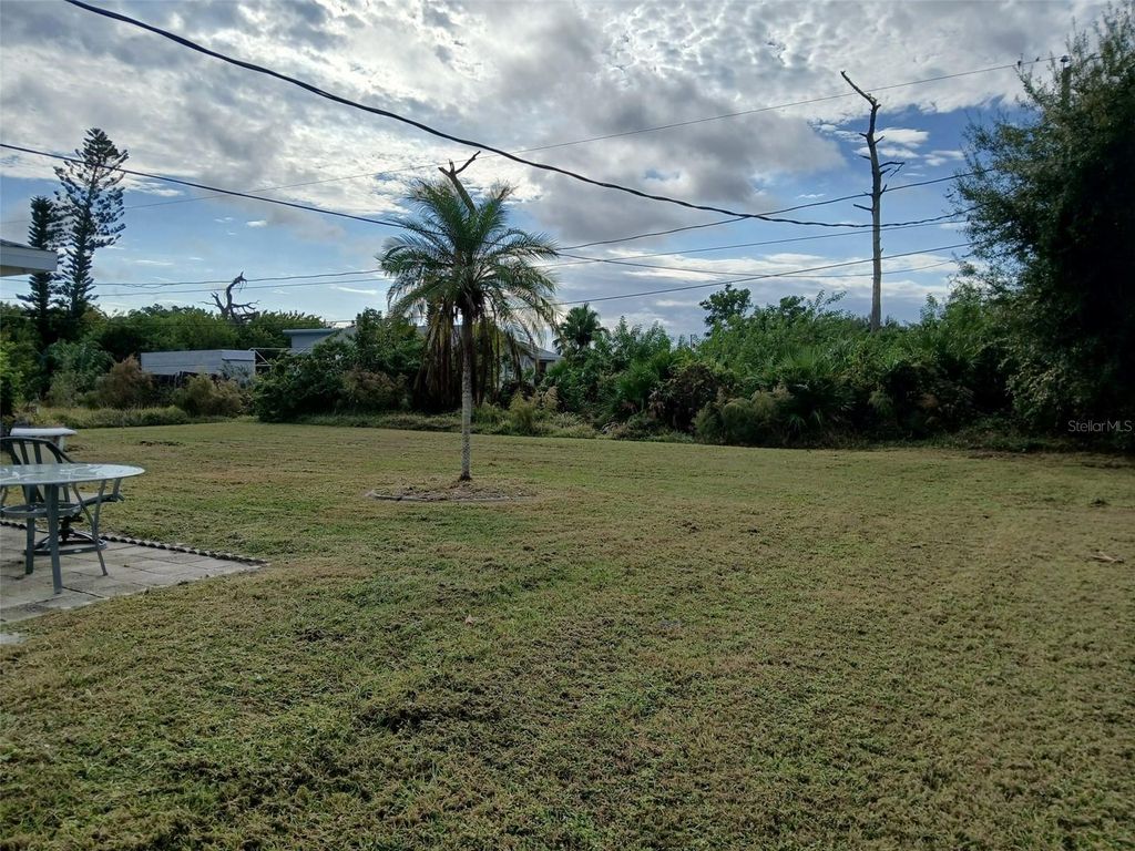 Photo of 10131 Melanie Avenue, Englewood, FL 34224 (MLS # D6145297)