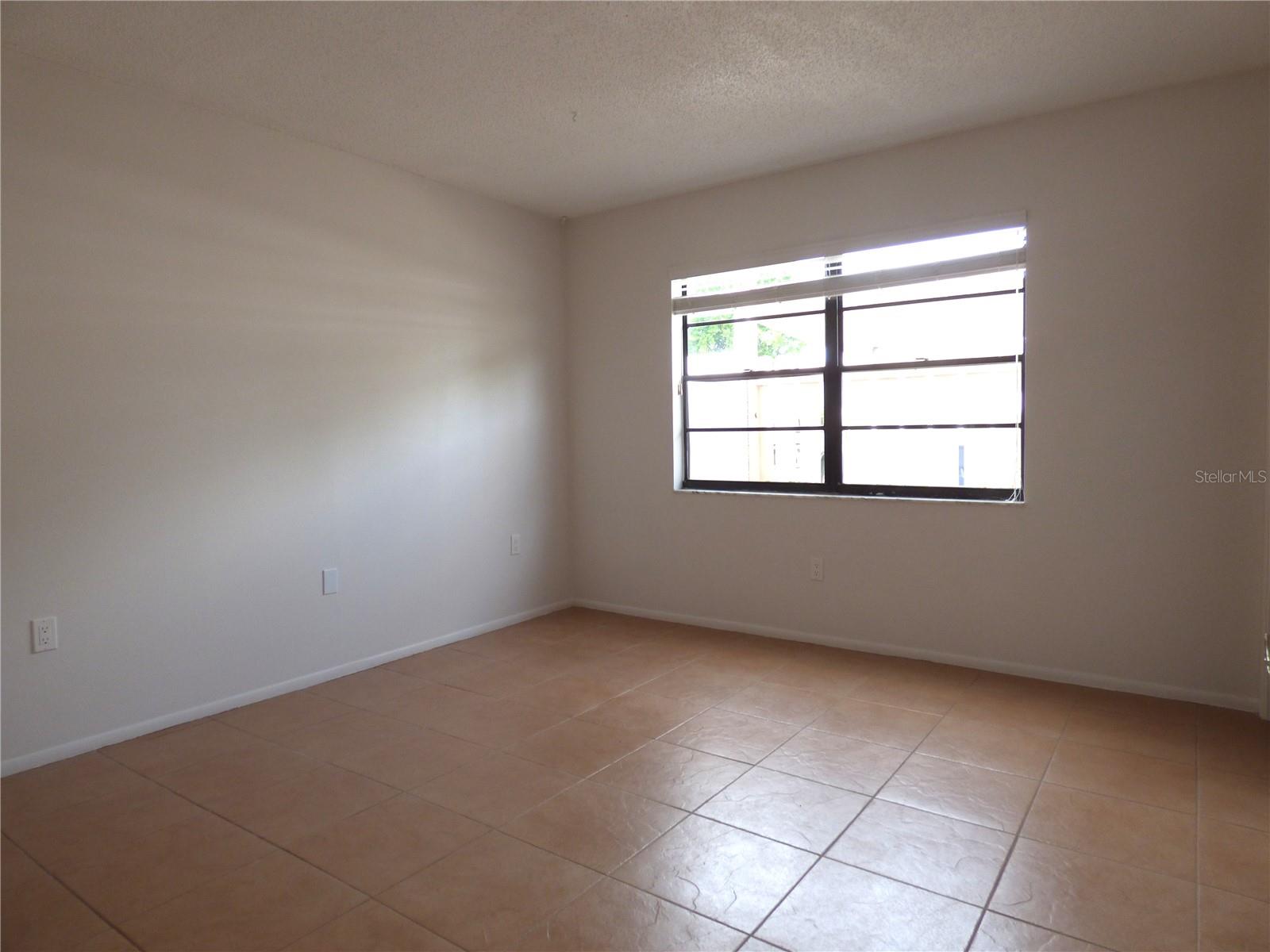 PINEWOOD VILLAS - Residential