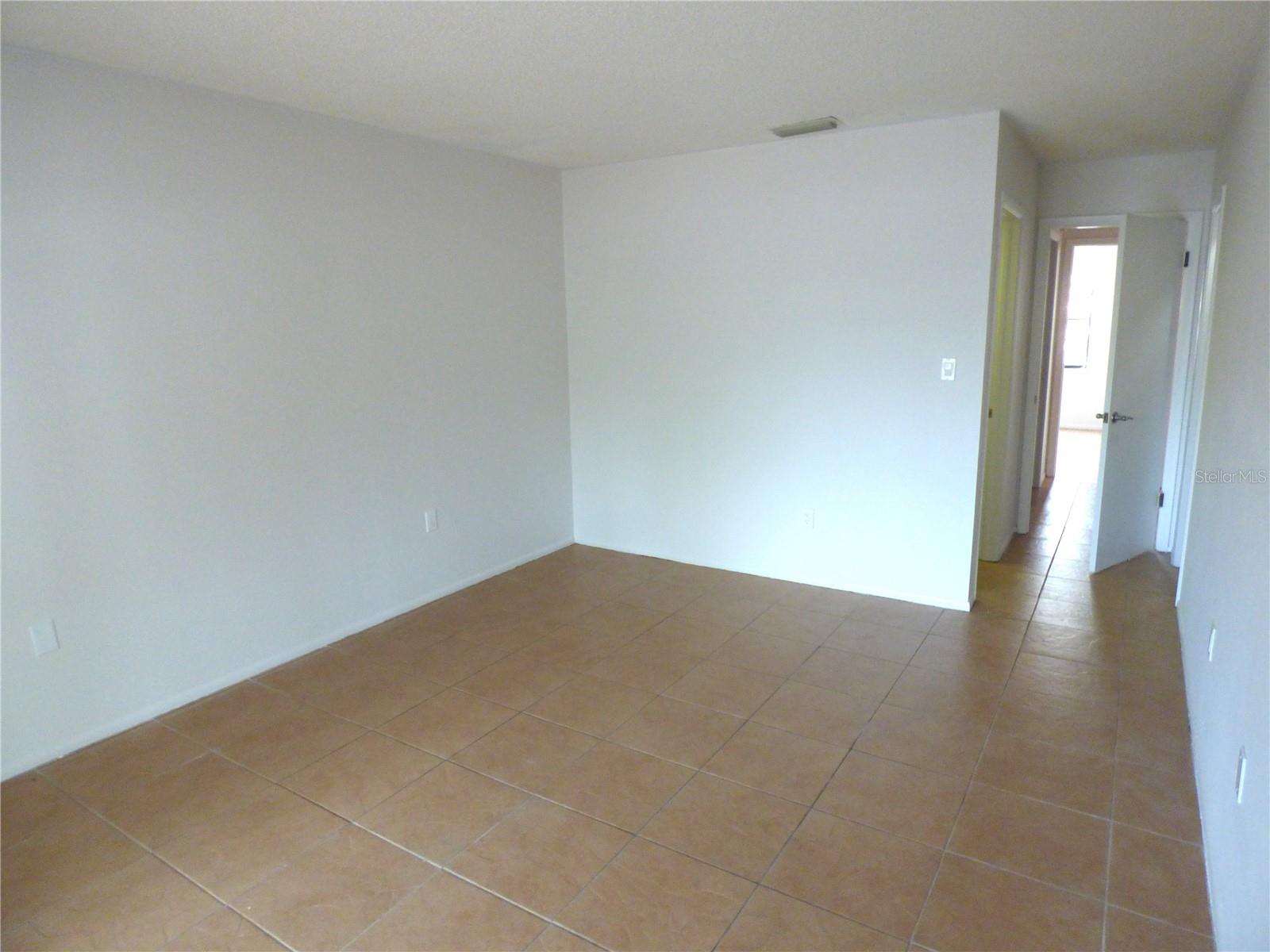 PINEWOOD VILLAS - Residential