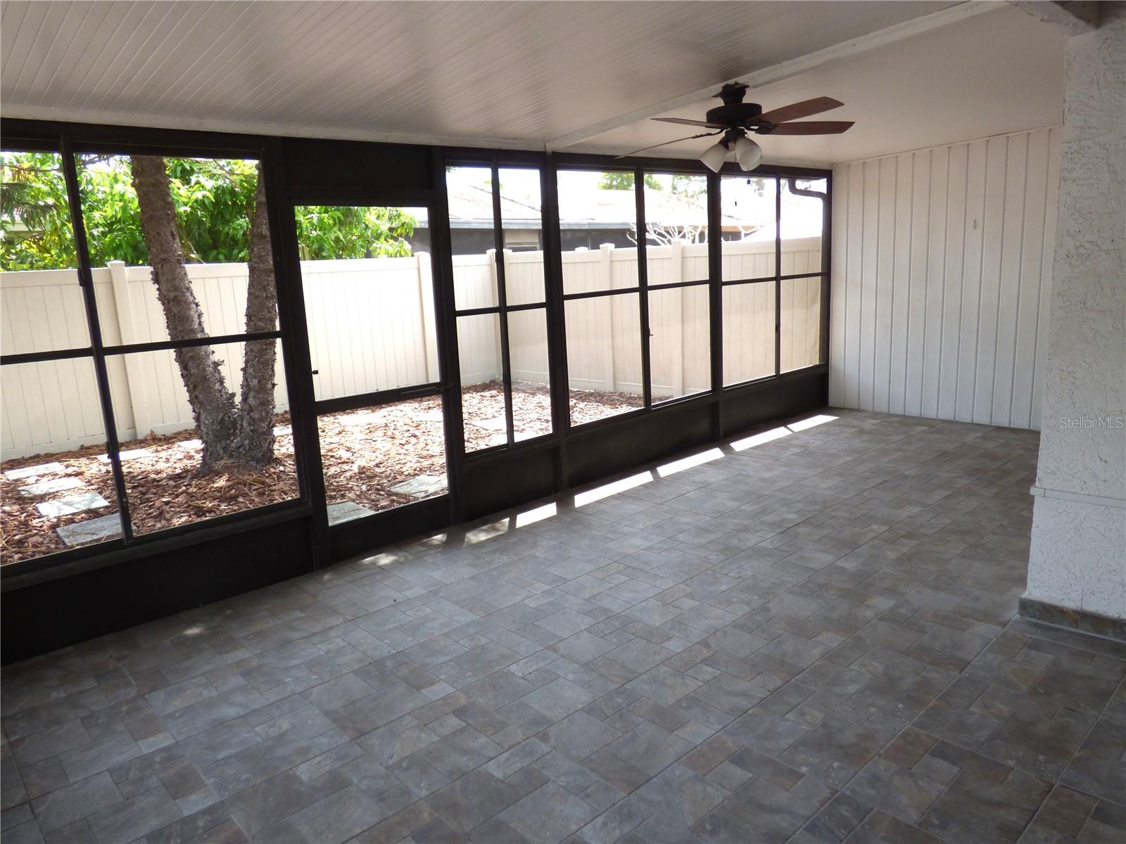 PINEWOOD VILLAS - Residential