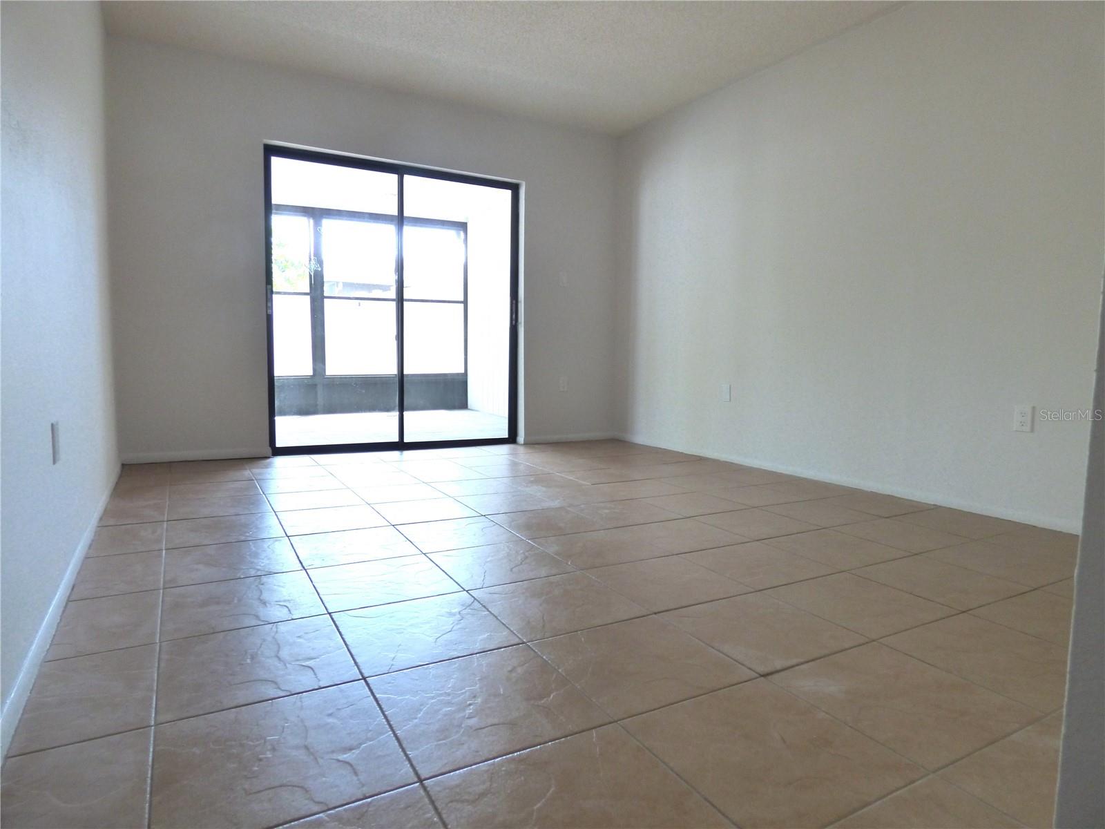 PINEWOOD VILLAS - Residential