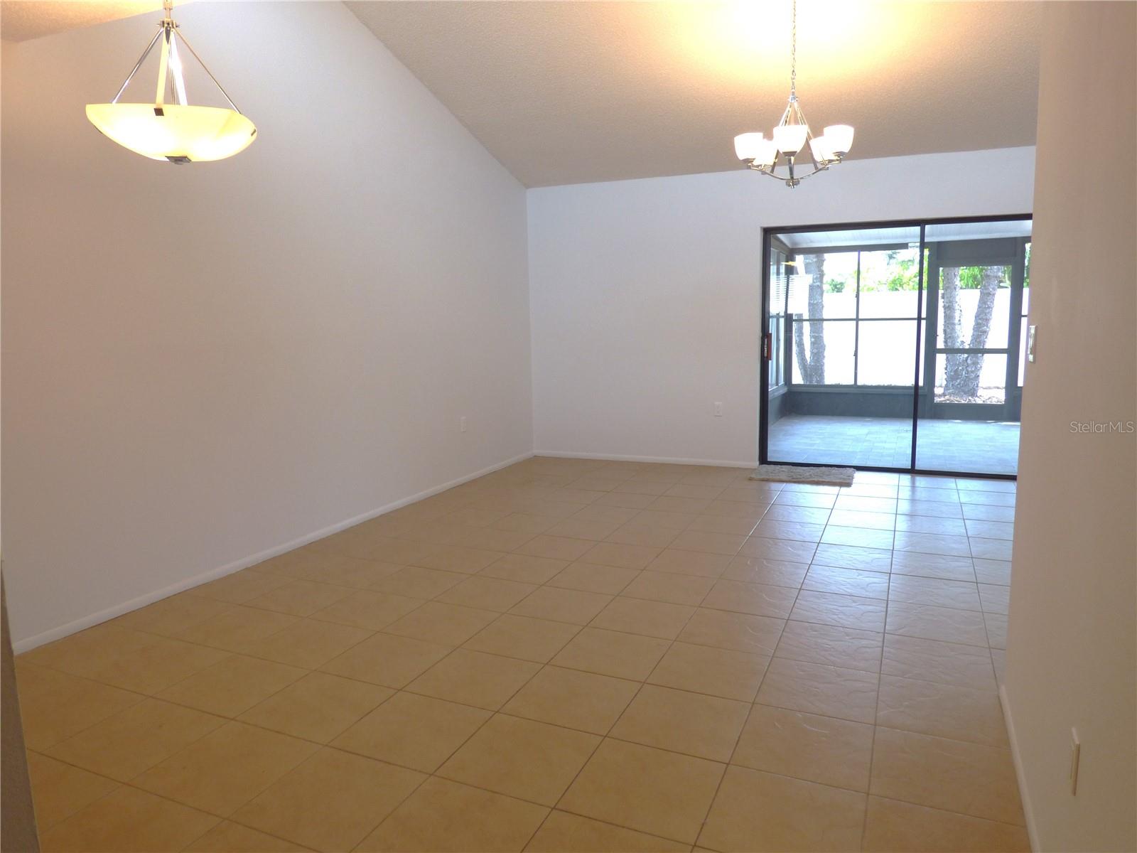 PINEWOOD VILLAS - Residential