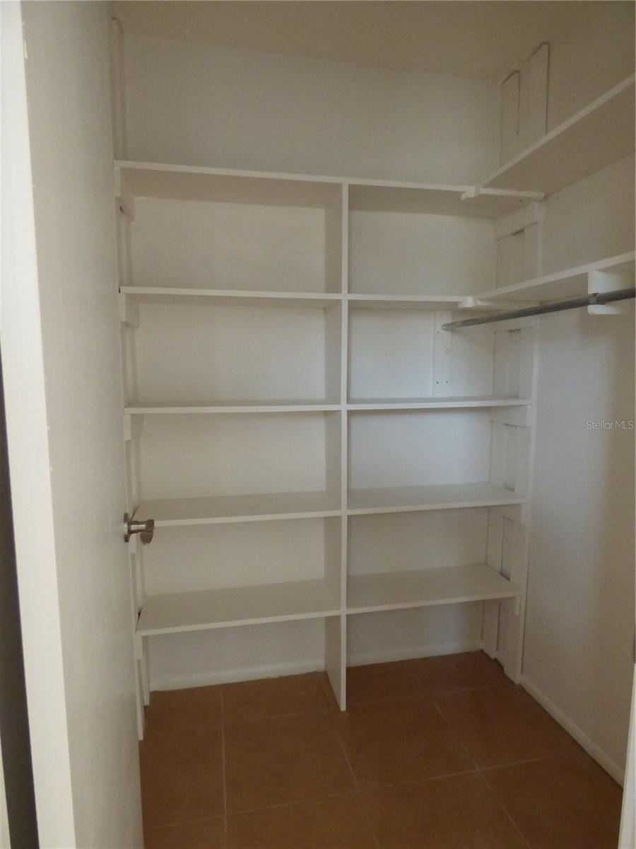 PINEWOOD VILLAS - Residential