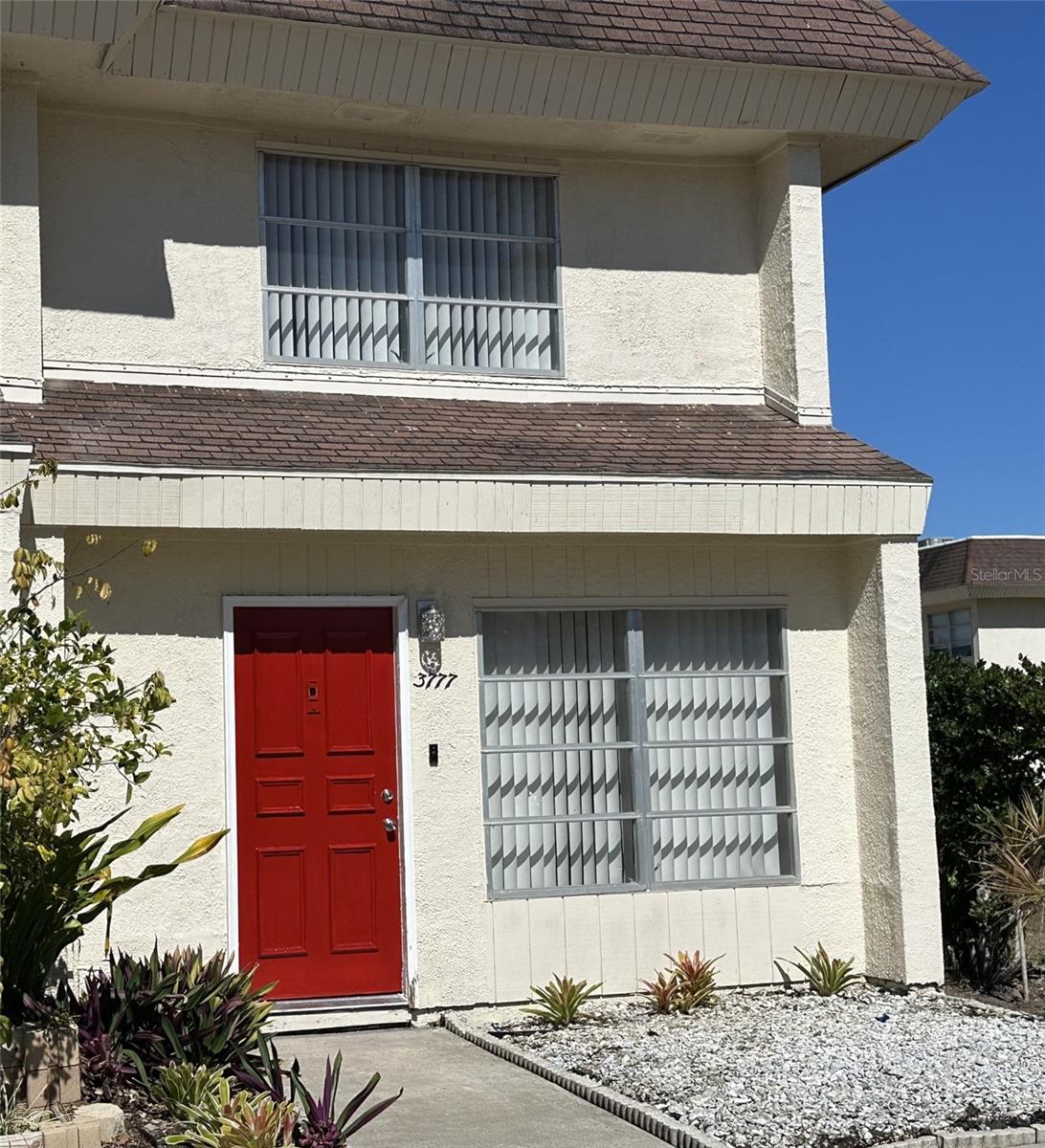 FAIRWAY OAKS - Residential