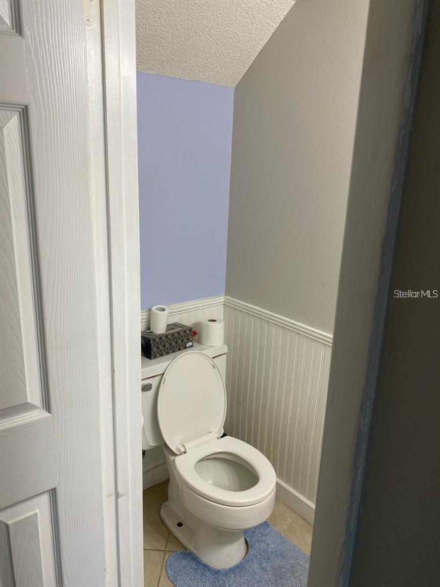 FAIRWAY OAKS - Residential