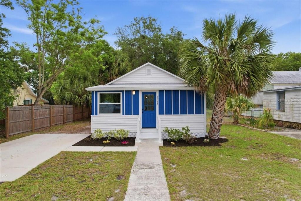 Photo of 1205 Virginia Avenue, Saint Cloud, FL 34769 (MLS # S5149873)