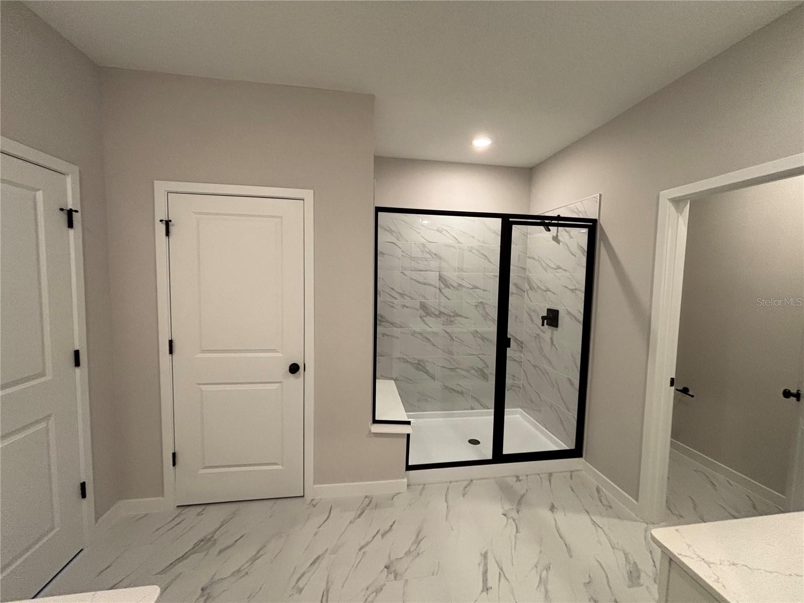 RESERVE EAST - Residential