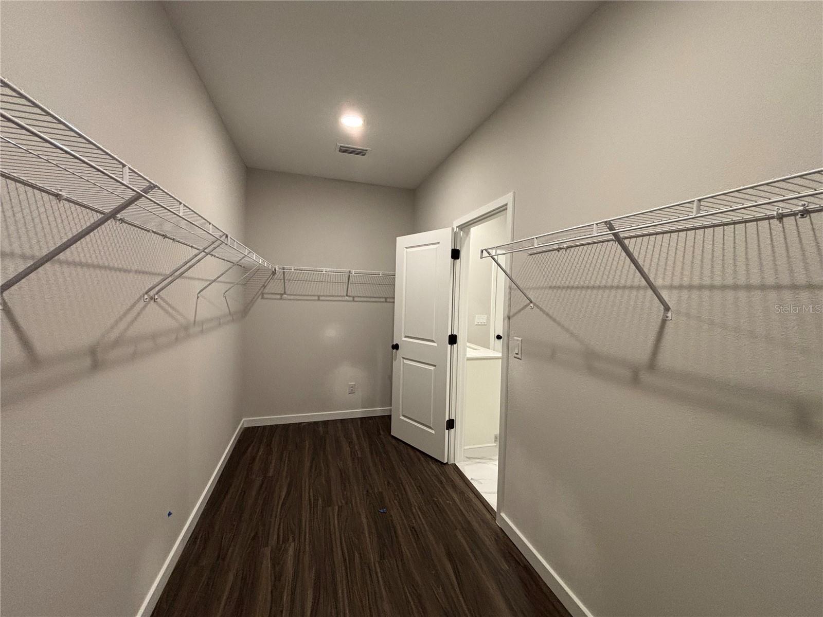 RESERVE EAST - Residential