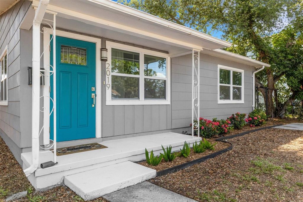 Photo of 2019 42nd Street S, St Petersburg, FL 33711 (MLS # TB8511749)