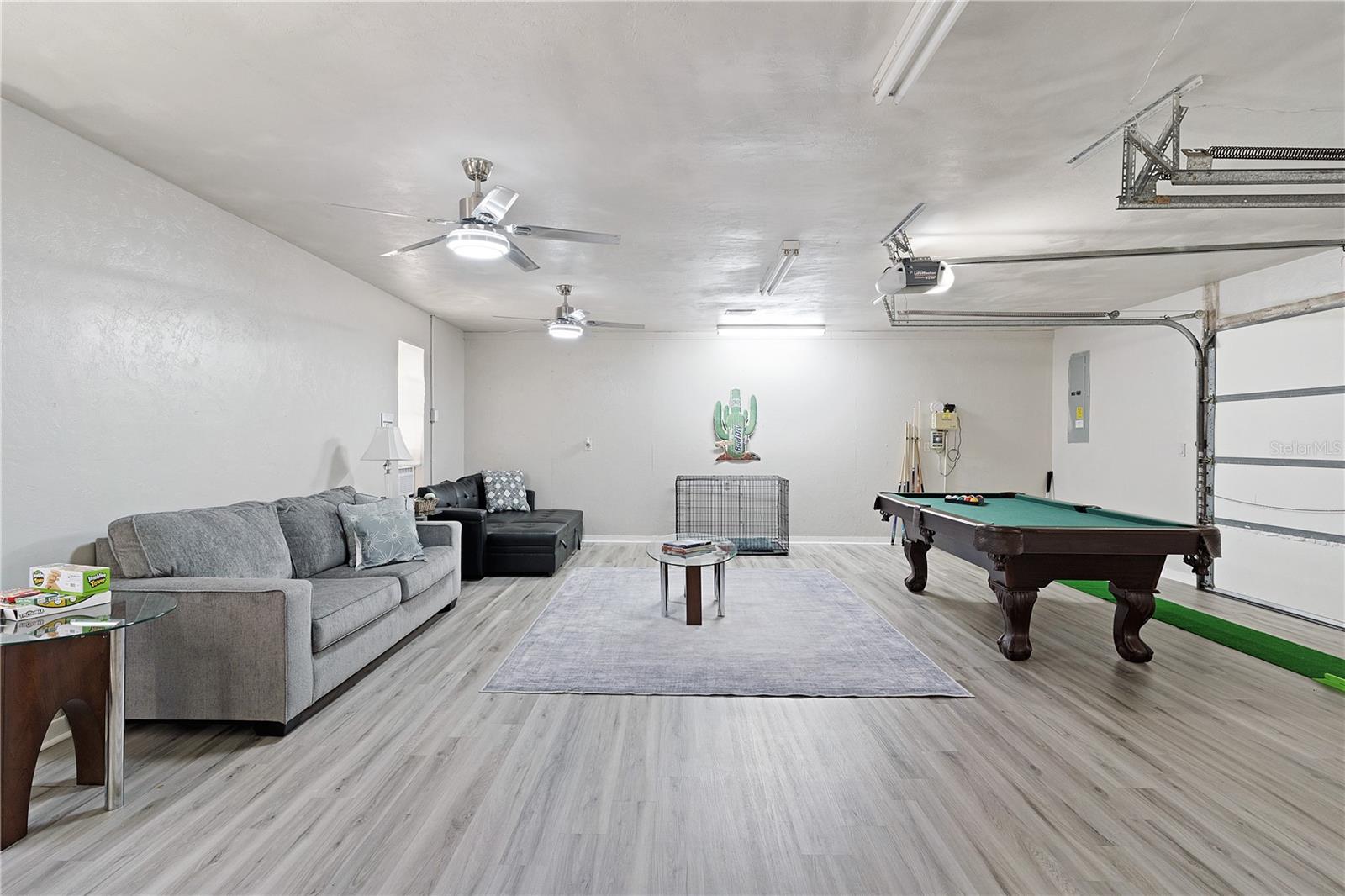 PINE RIDGE UNIT 03 - Residential