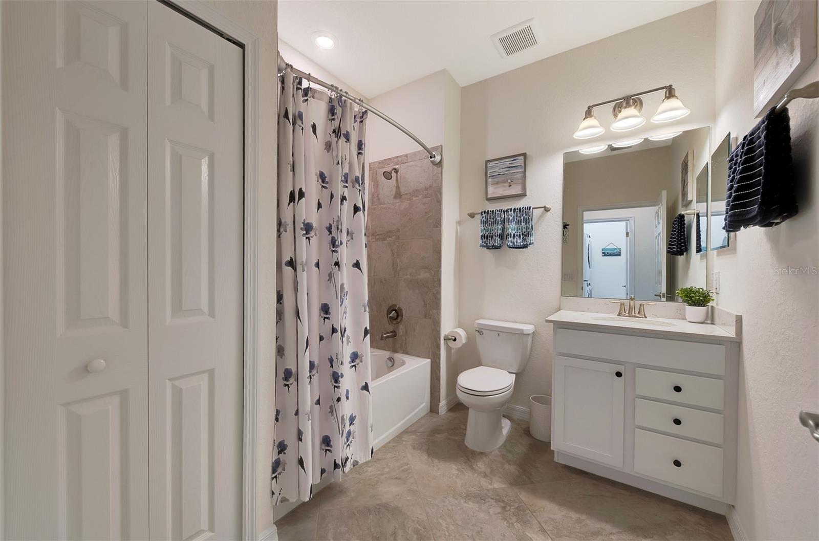 SARASOTA NATIONAL - Residential