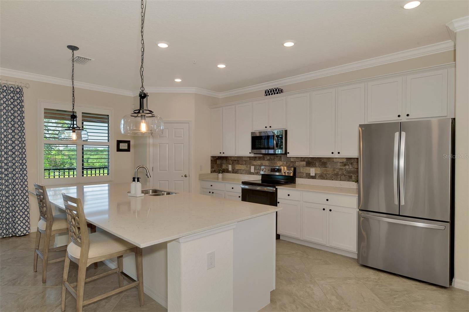 SARASOTA NATIONAL - Residential