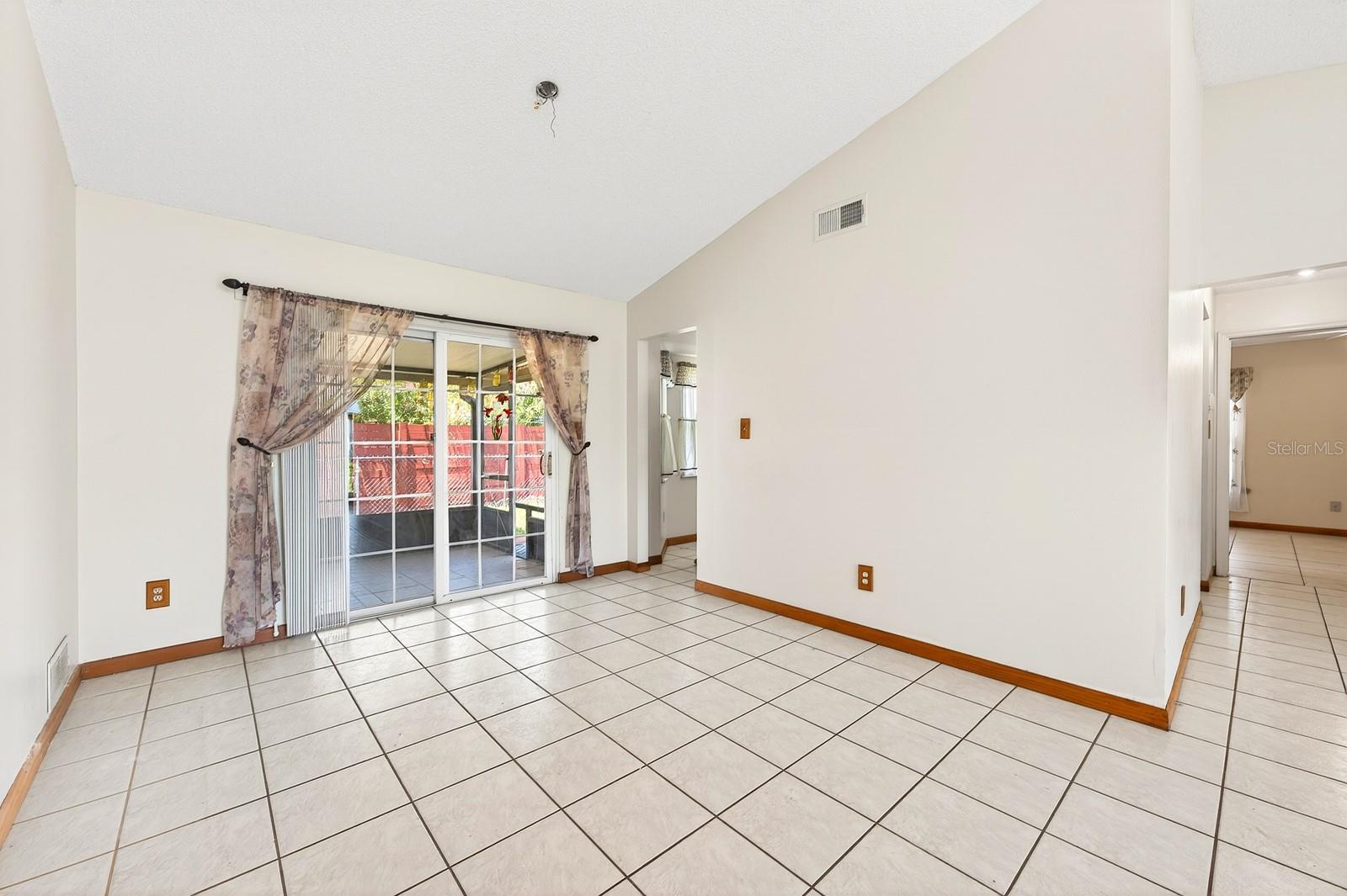 BVL UNIT 11 3RD ADD - Residential
