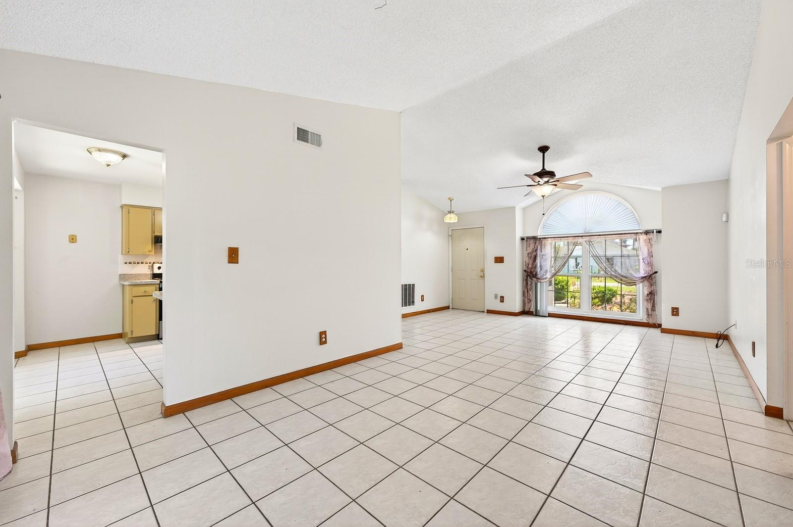 BVL UNIT 11 3RD ADD - Residential