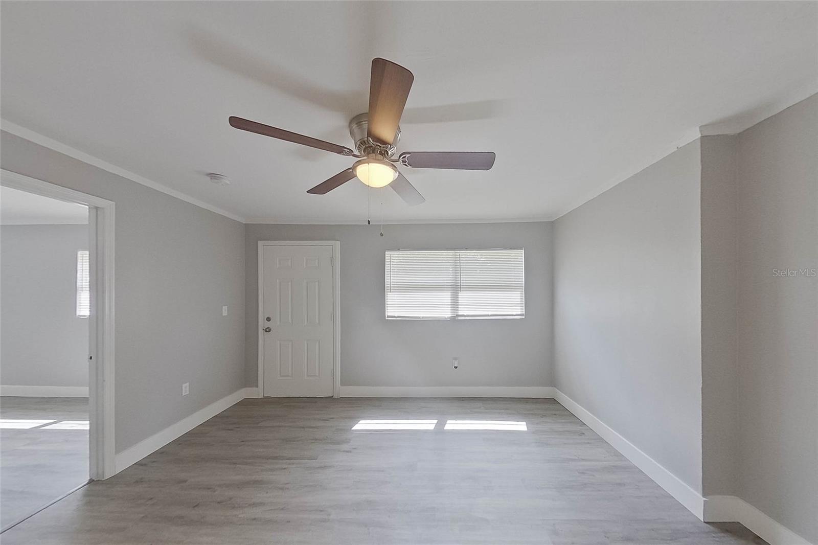 COLUMBIA CIRCLE - Residential Lease