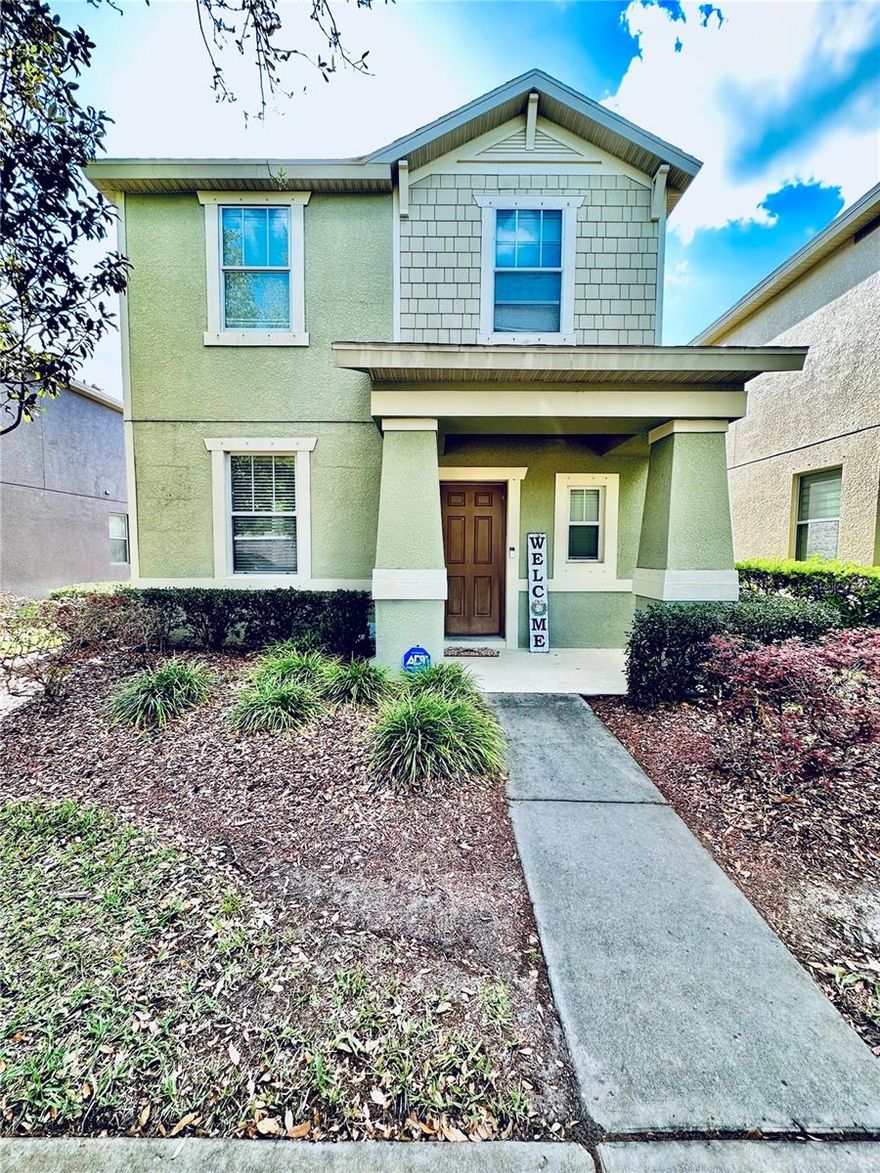 Move-in ready 3 bedroom, 2 1/2 home with rear entry garage from access road. Nice open floorplan with large living room, dining room and spacious kitchen all within steps of each other. Kitchen island has breakfast bar, sink, and dishwasher. Half bath is located on the first floor for easy access. 3 bedrooms, 2 bathrooms, linen closet and laundry closet located on 2nd floor. Large primary bedroom has walk-in closet and bathroom with garden tub and dual sinks. Gated community has many amenities to enjoy, including large pool, splash zone, basketball court and playground. Location is prime, just minutes to I-75 and Crosstown Expressway, grocery stores, restaurants, banks, shopping and more.