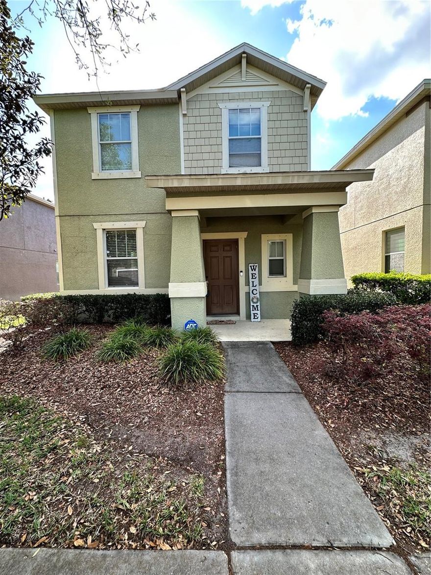 Move-in ready 3 bedroom, 2 1/2 home with rear entry garage from access road. Nice open floorplan with large living room, dining room and spacious kitchen all within steps of each other. Kitchen island has breakfast bar, sink, and dishwasher. Half bath is located on the first floor for easy access. 3 bedrooms, 2 bathrooms, linen closet and laundry closet located on 2nd floor. Large primary bedroom has walk-in closet and bathroom with garden tub and dual sinks. Gated community has many amenities to enjoy, including large pool, splash zone, basketball court and playground. Location is prime, just minutes to I-75 and Crosstown Expressway, grocery stores, restaurants, banks, shopping and more.