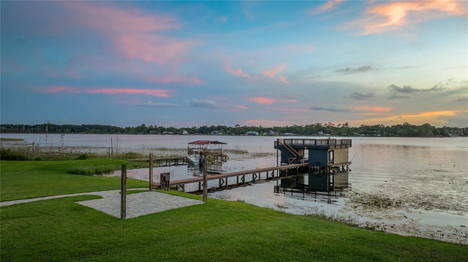 736 LAKE WINNEMISSETT DRIVE
