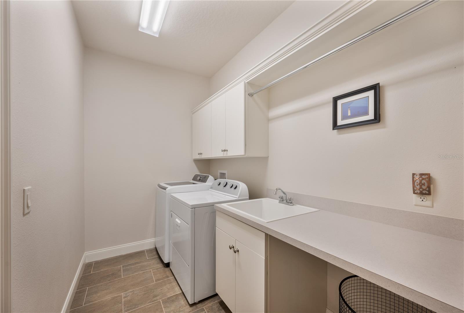 LAKE JAMES PH 3 - Residential