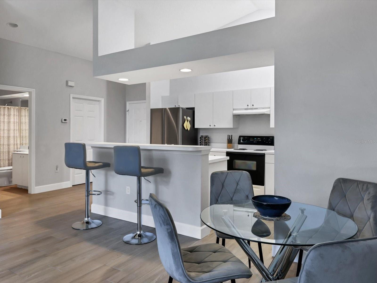 PINEHURST VILLAGE SEC 2 PH B - Residential Lease
