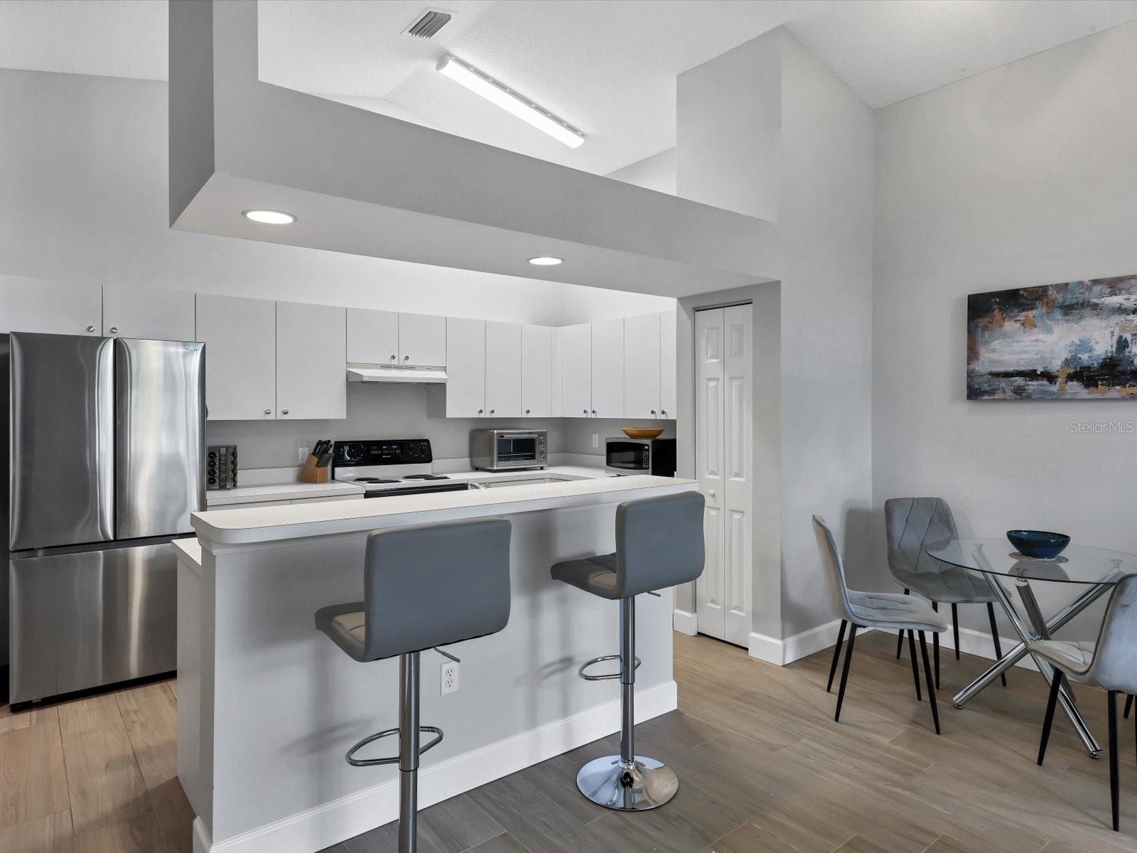 PINEHURST VILLAGE SEC 2 PH B - Residential Lease