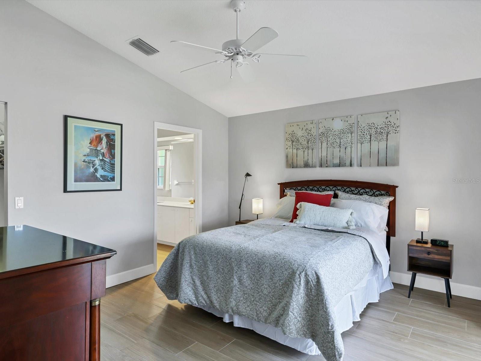 PINEHURST VILLAGE SEC 2 PH B - Residential Lease