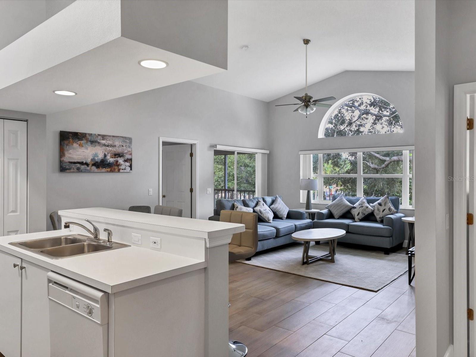 PINEHURST VILLAGE SEC 2 PH B - Residential Lease