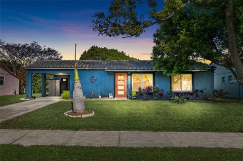 10520 MONTPELIER CIRCLE ORLANDO FL 32821