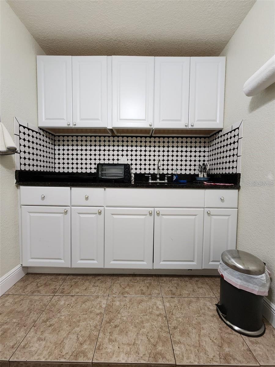 BVL UNIT 3 - Residential Lease