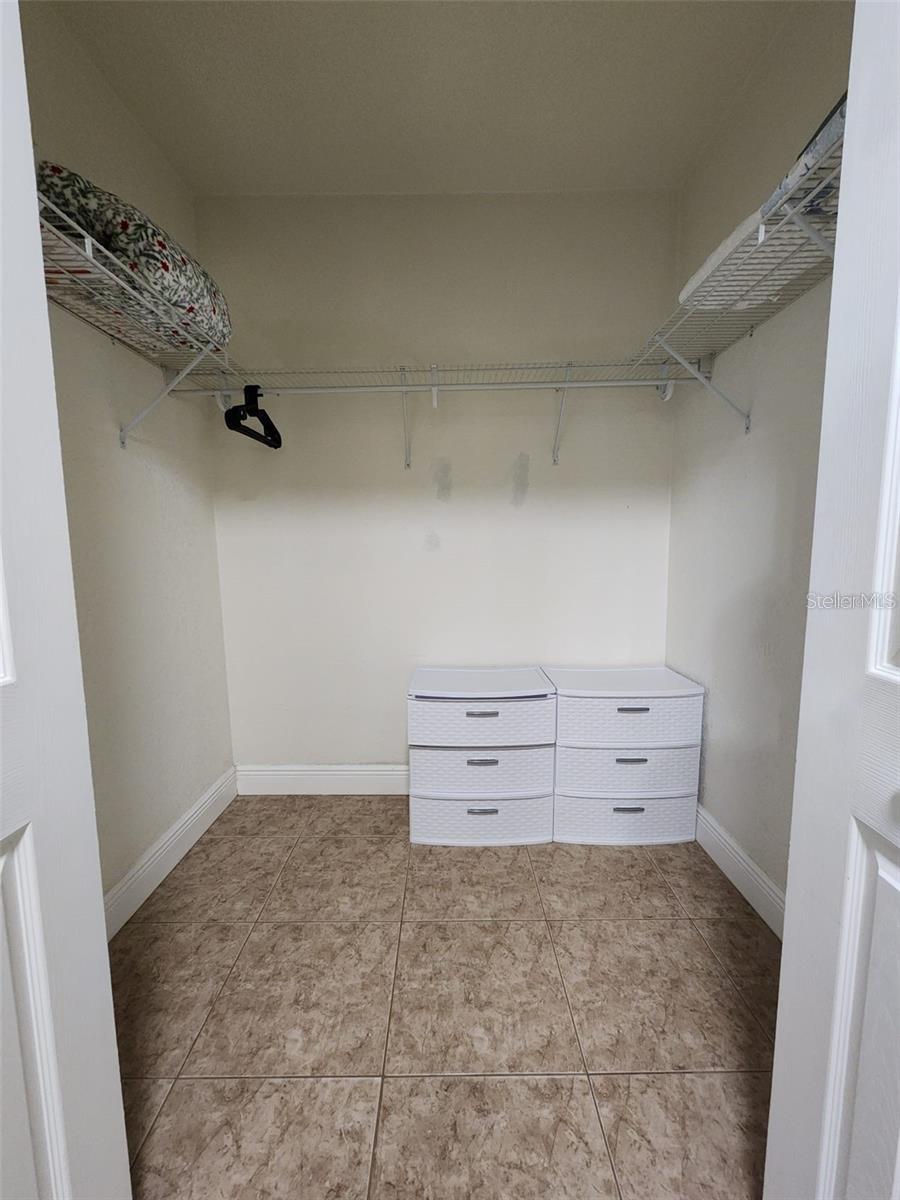 BVL UNIT 3 - Residential Lease