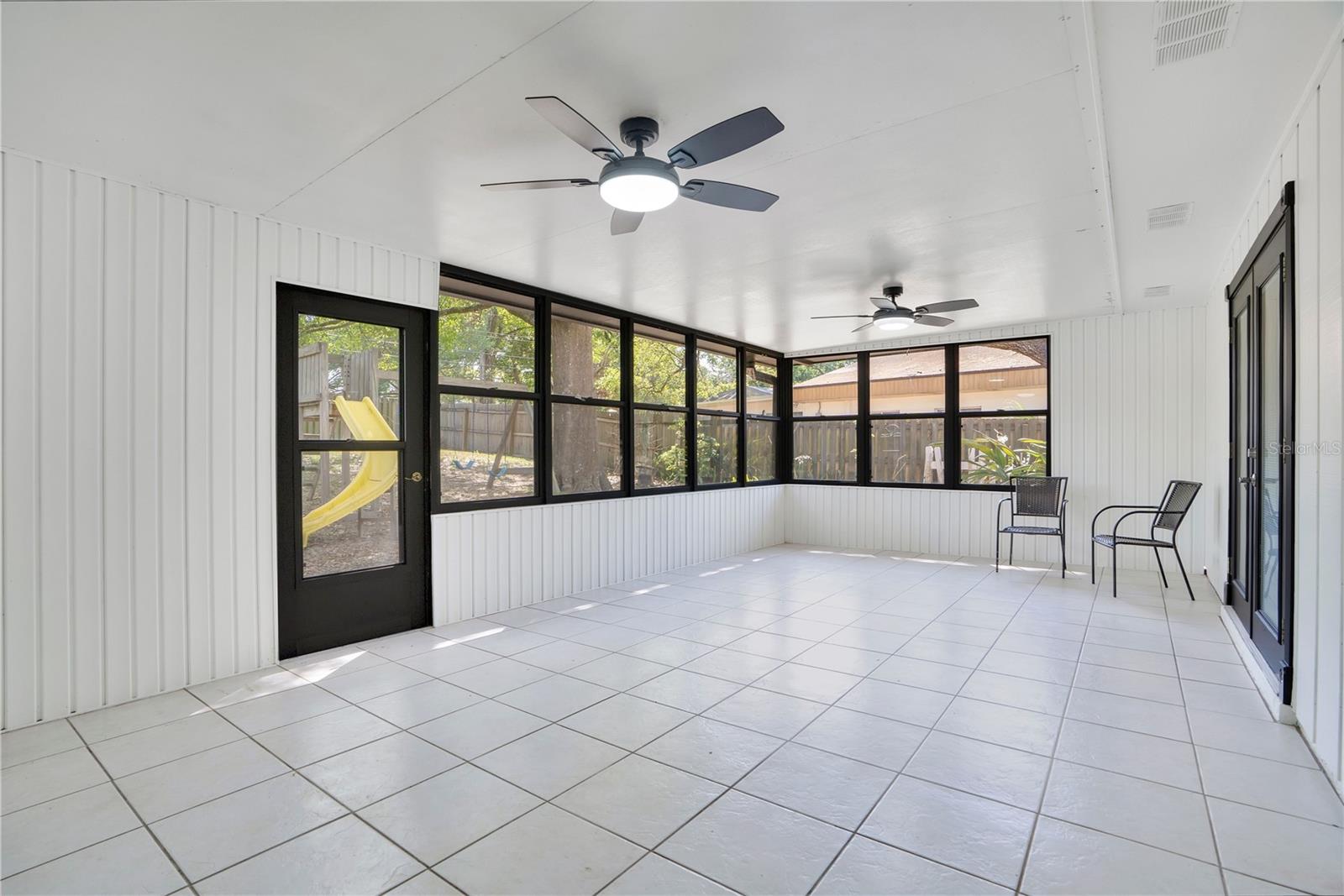 VALLEY HILL - Residential