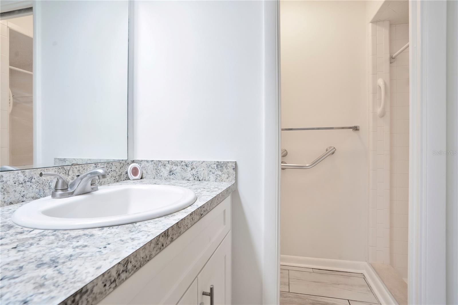 VALLEY HILL - Residential