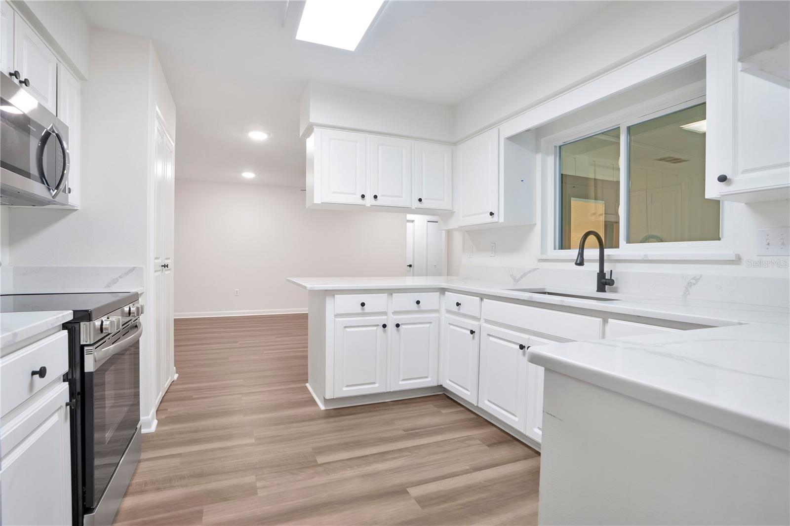 VALLEY HILL - Residential