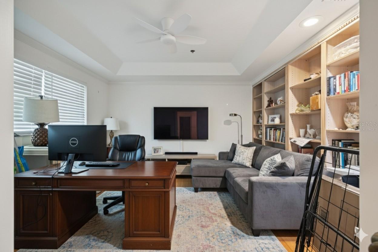 ON TOP OF THE WORLD - Residential