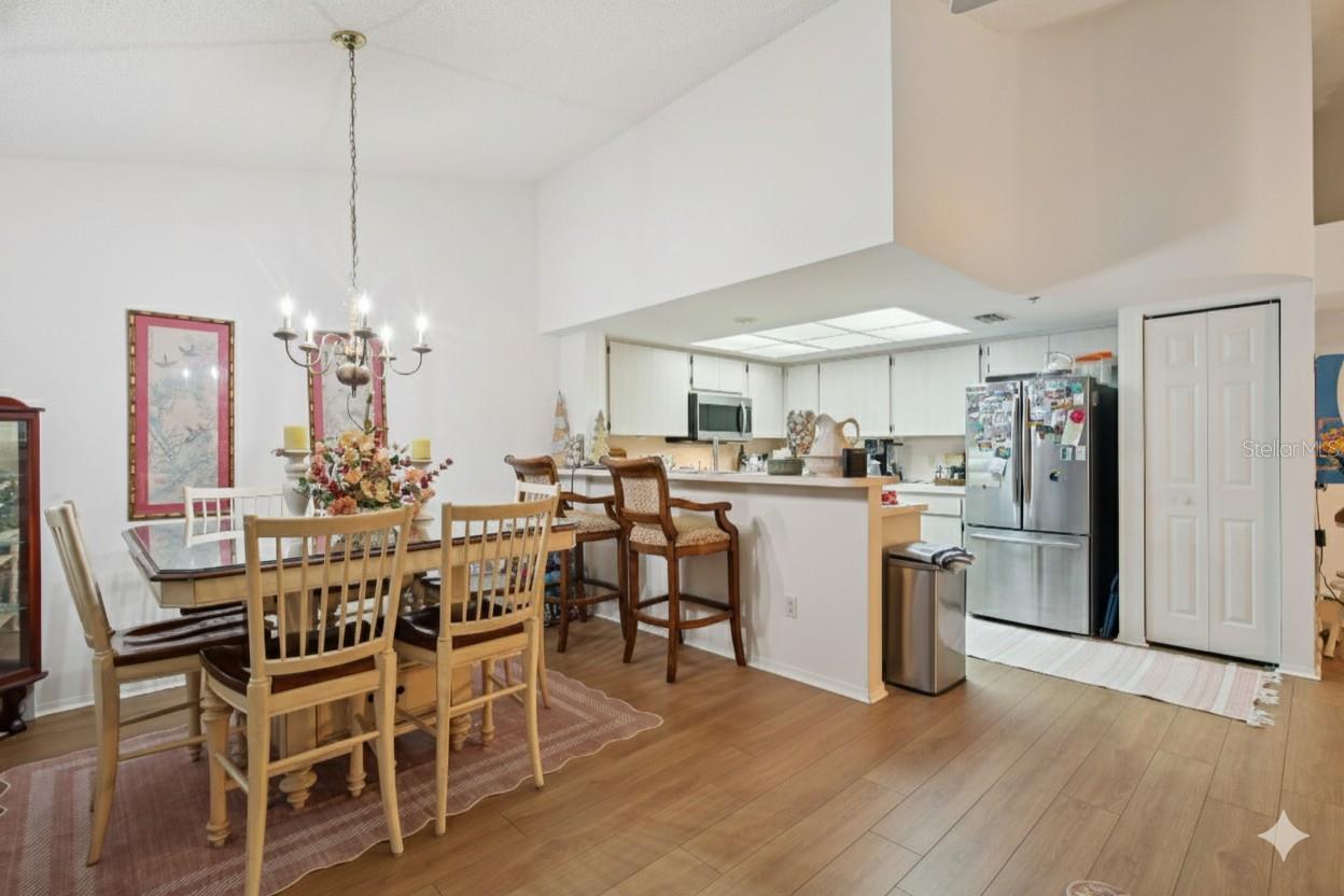 ON TOP OF THE WORLD - Residential