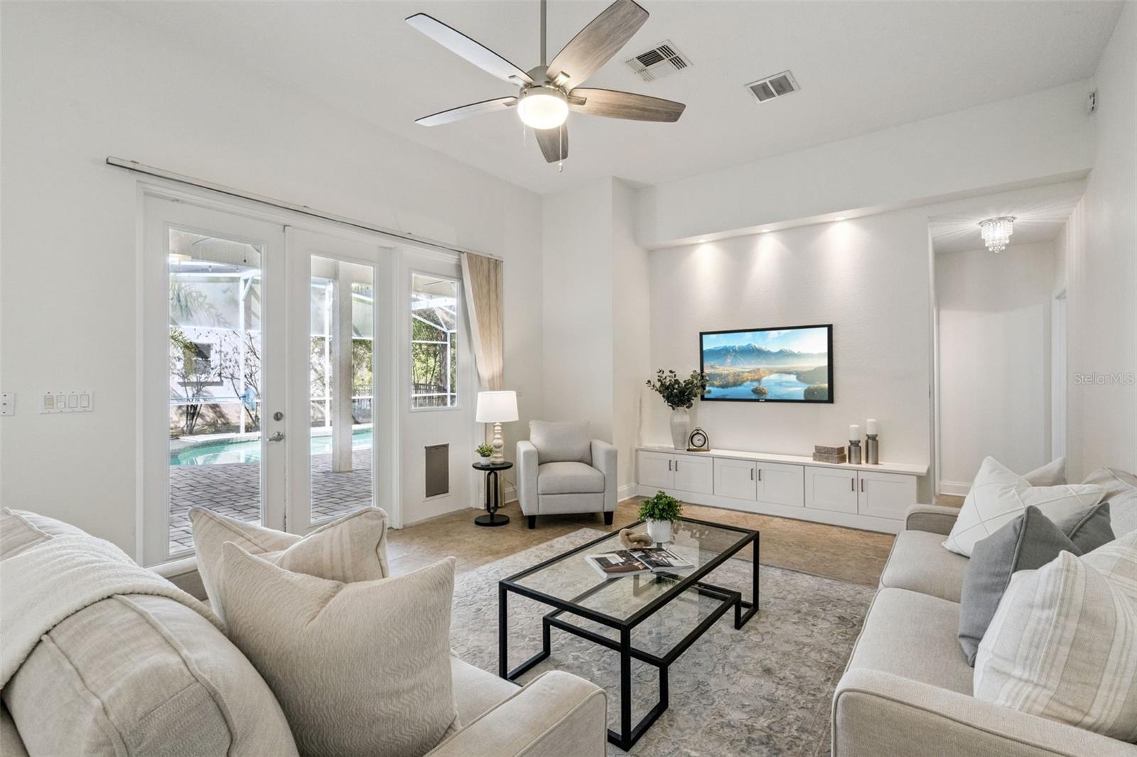 STONEYBROOK - Residential