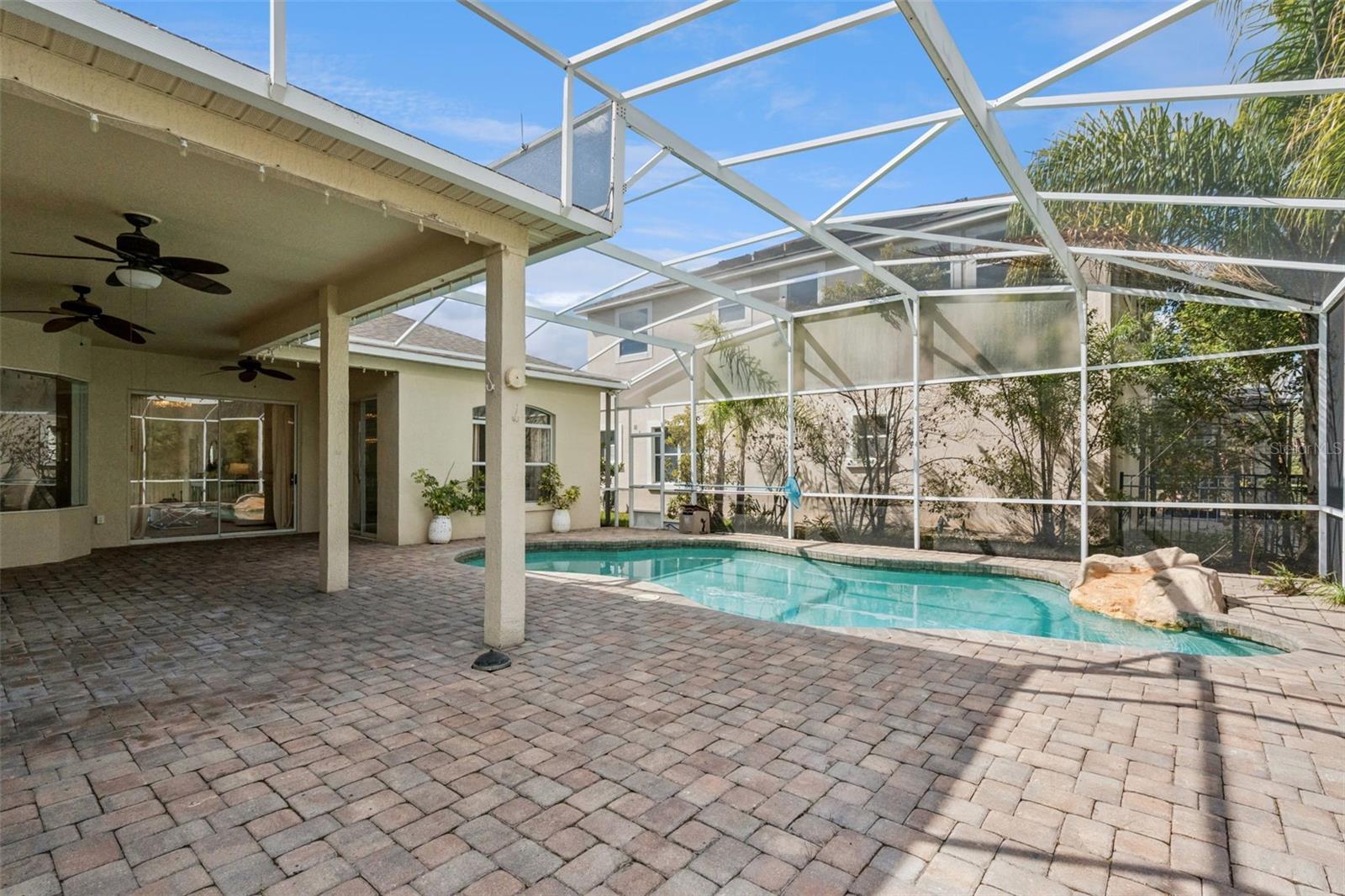 STONEYBROOK - Residential