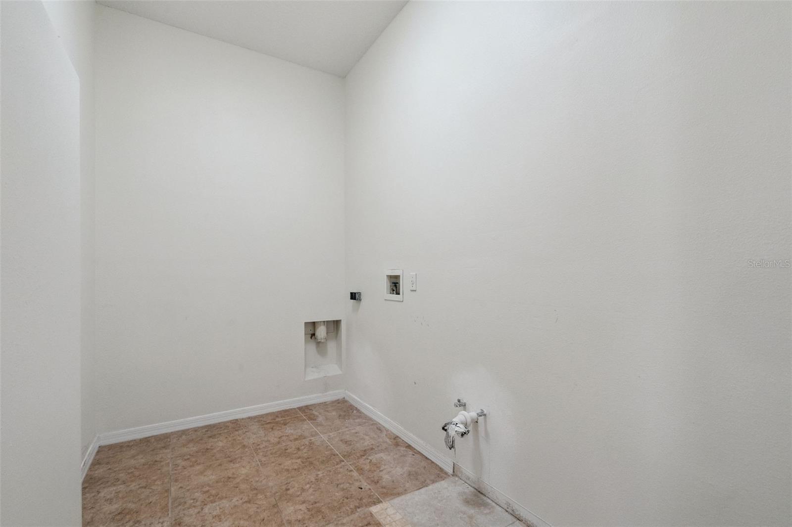 STONEYBROOK - Residential