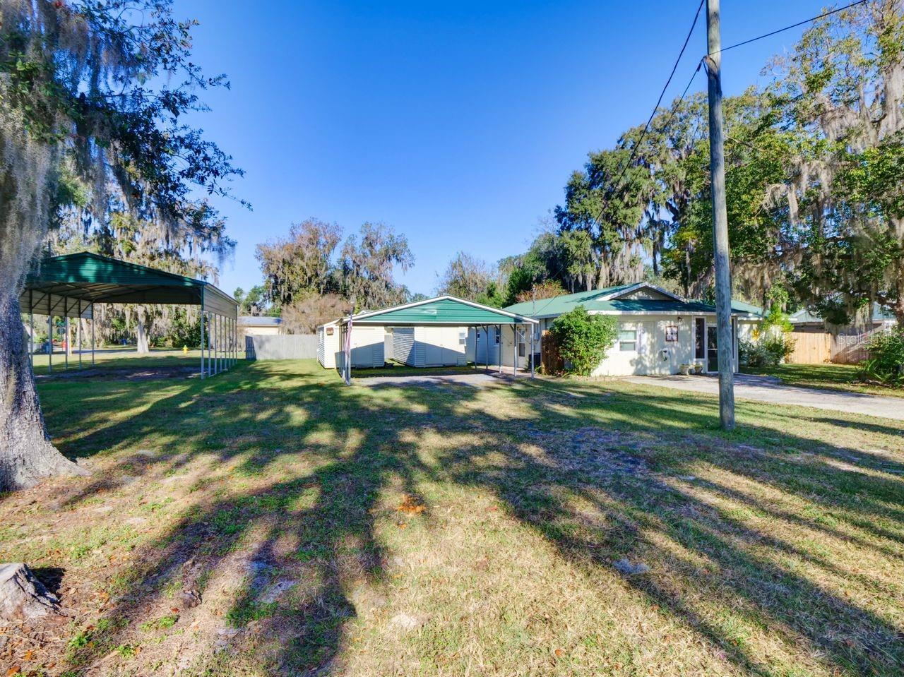 TRACYS POINT - Residential