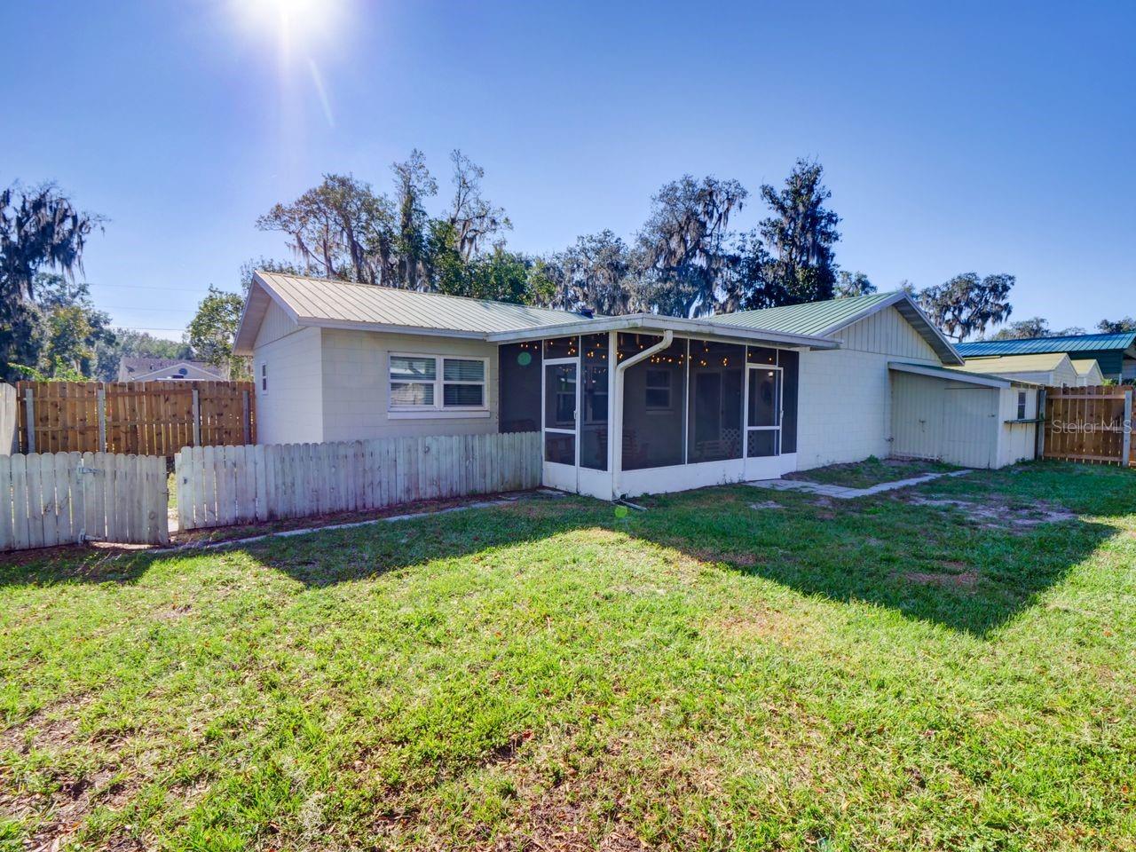 TRACYS POINT - Residential