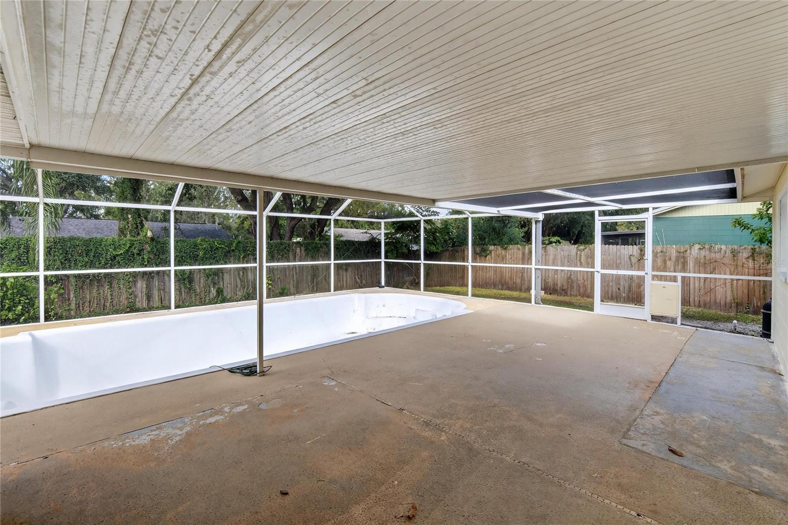 LAZY LANE ESTATES - Residential