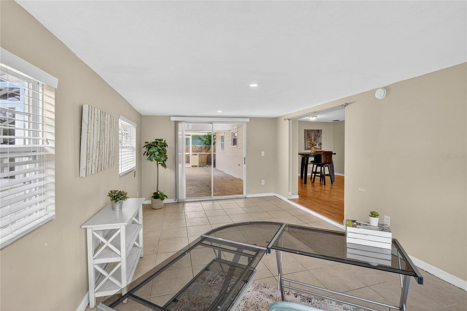 LAZY LANE ESTATES - Residential