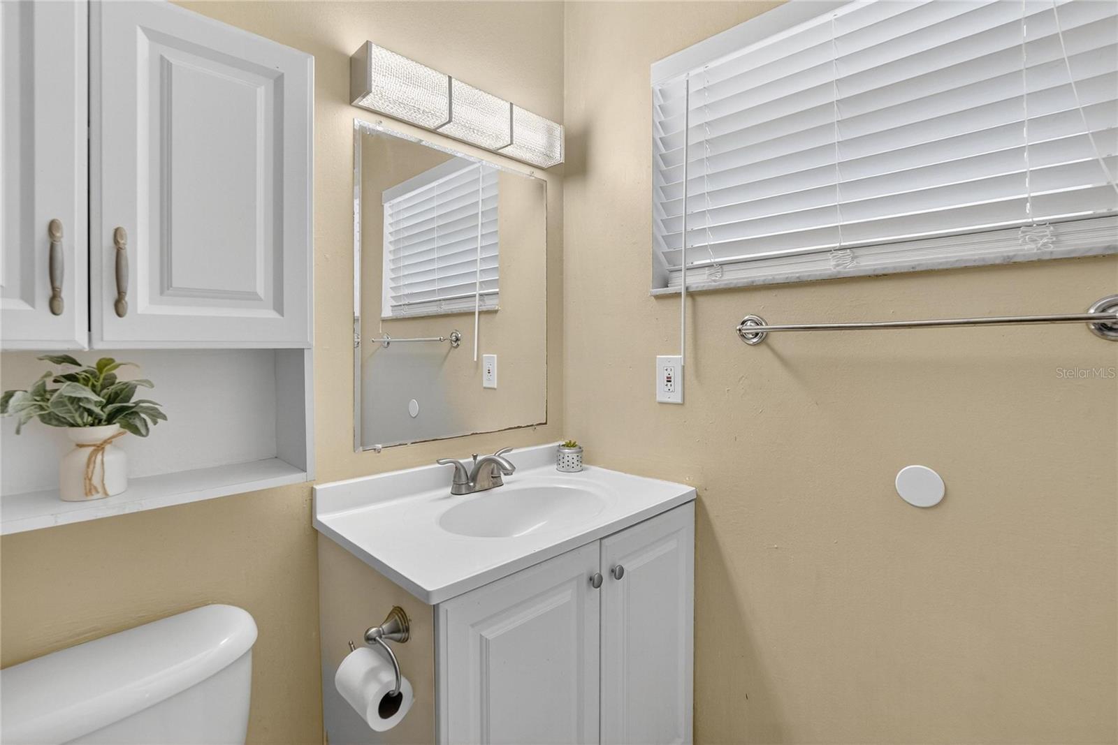 LAZY LANE ESTATES - Residential