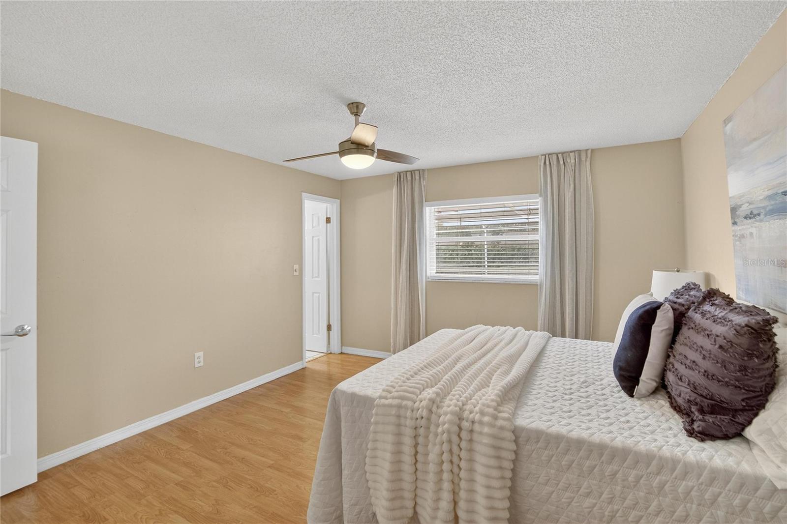 LAZY LANE ESTATES - Residential