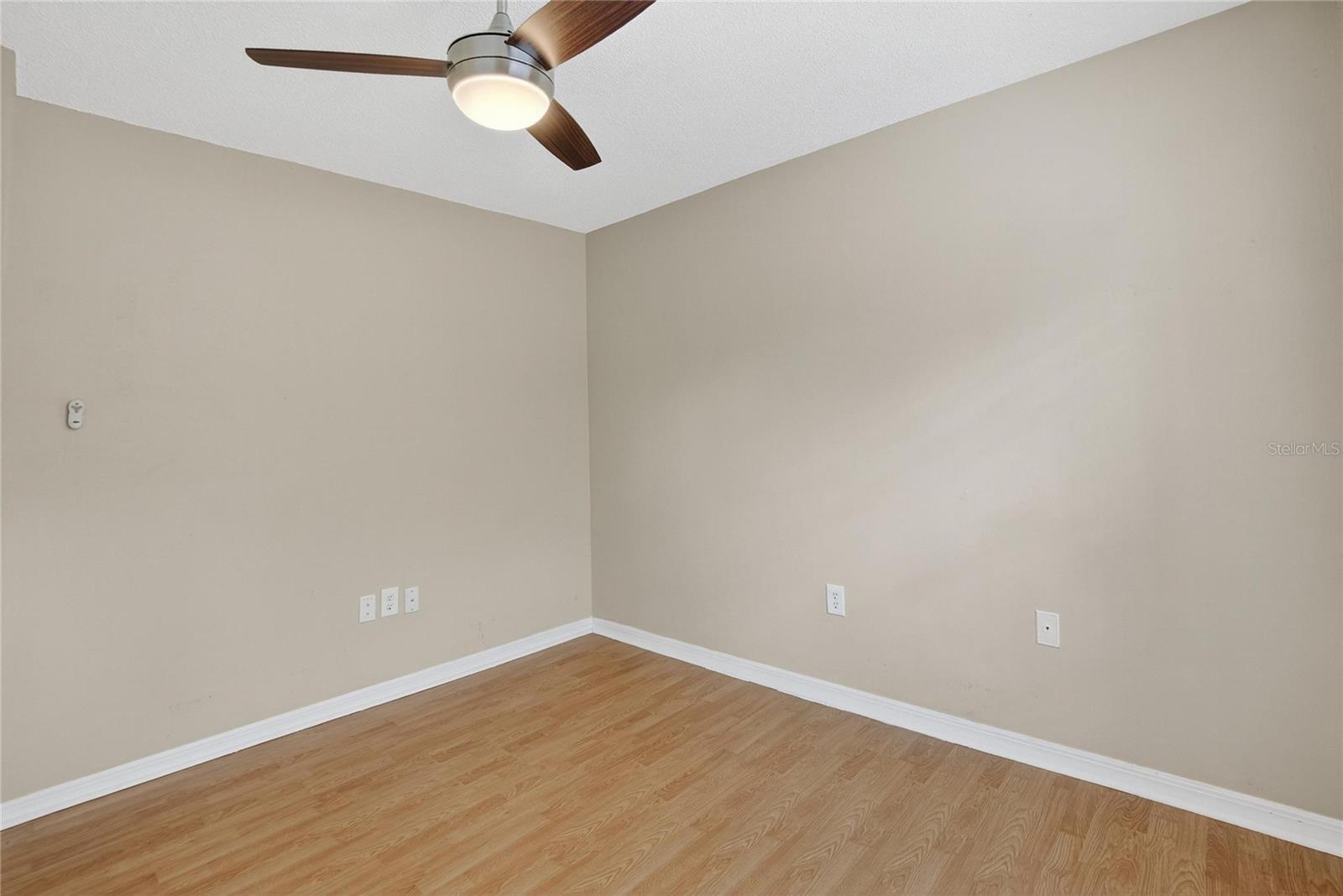 LAZY LANE ESTATES - Residential