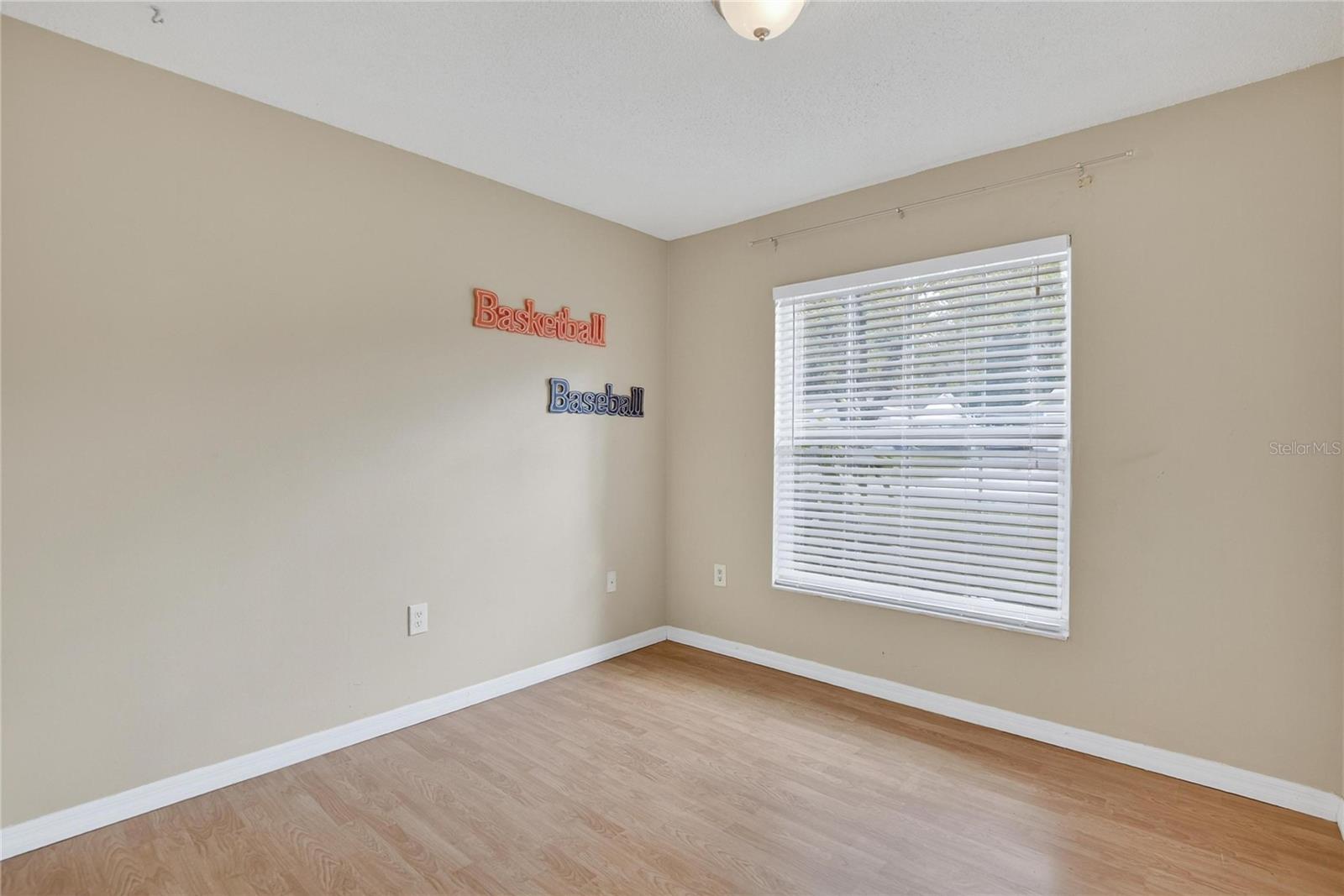 LAZY LANE ESTATES - Residential