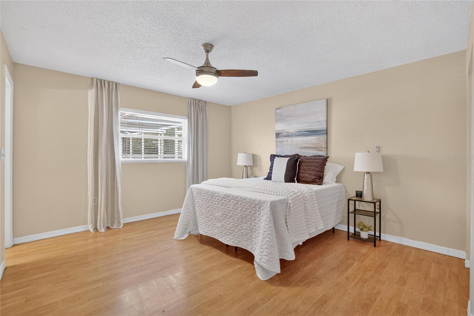 LAZY LANE ESTATES - Residential