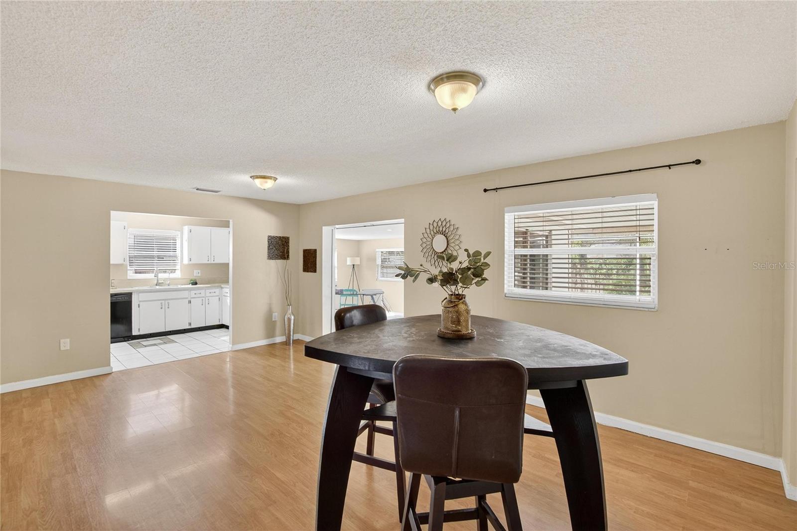 LAZY LANE ESTATES - Residential