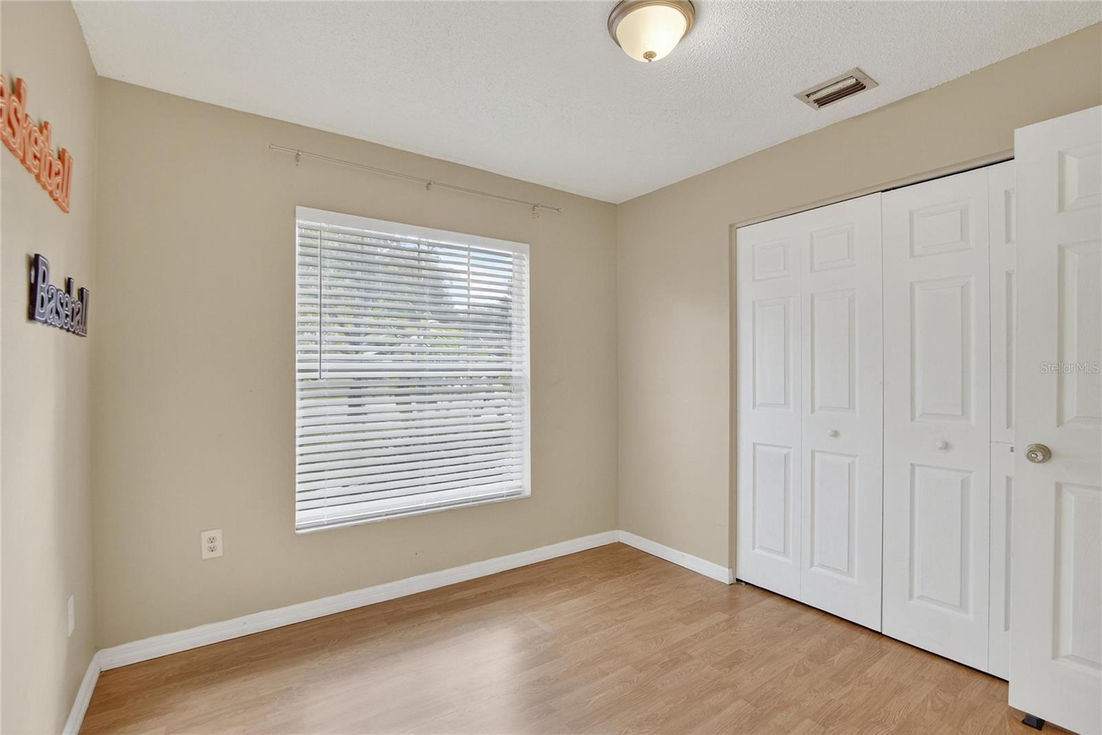 LAZY LANE ESTATES - Residential